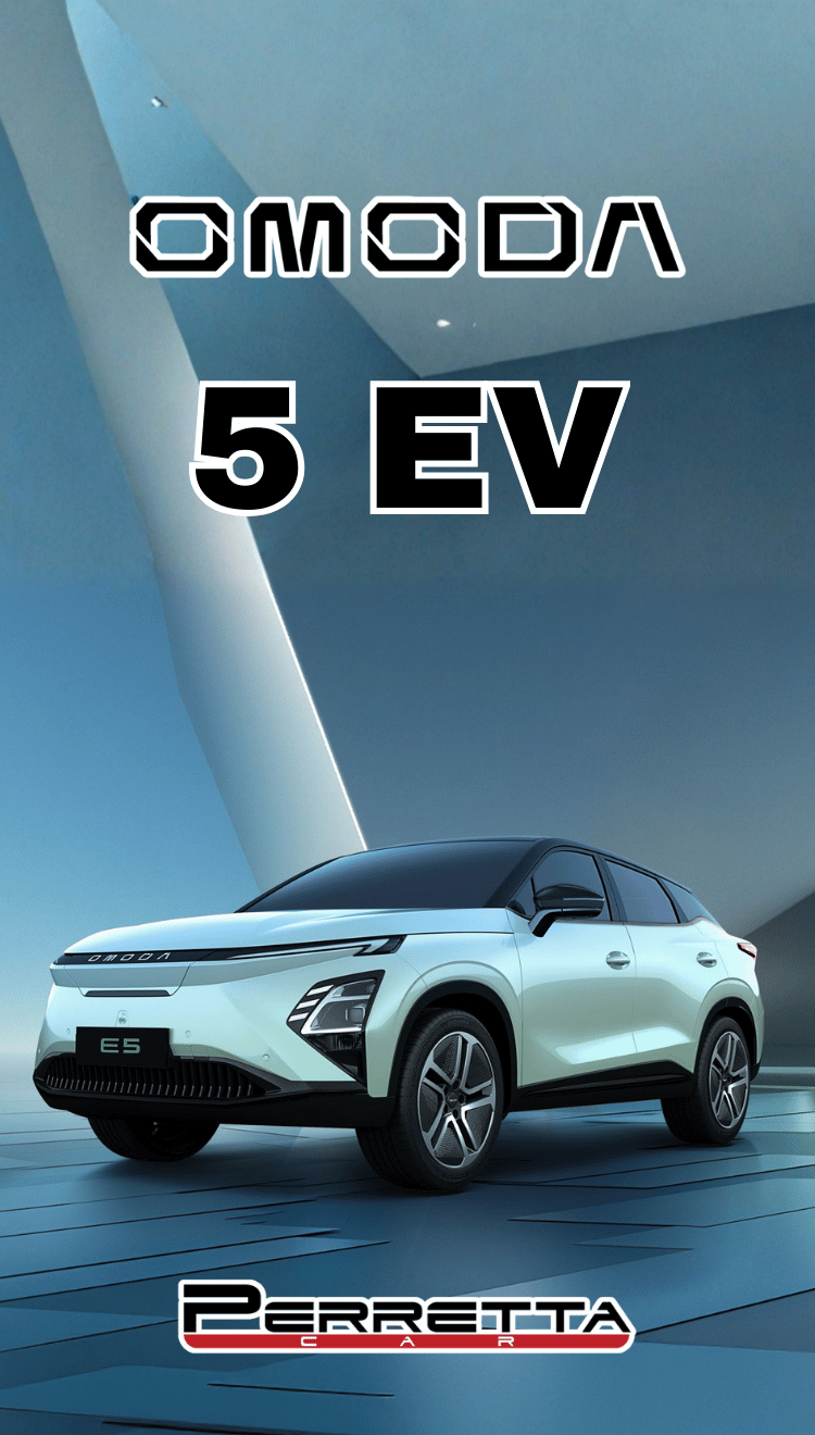 Auto moderna in strada urbana